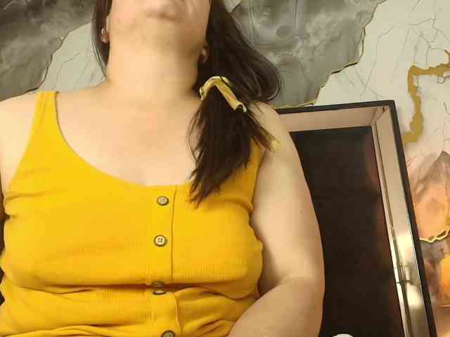 ANGELIKSALAZAR