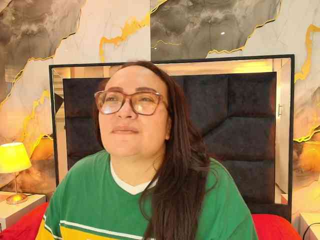 ANGELIKSALAZAR