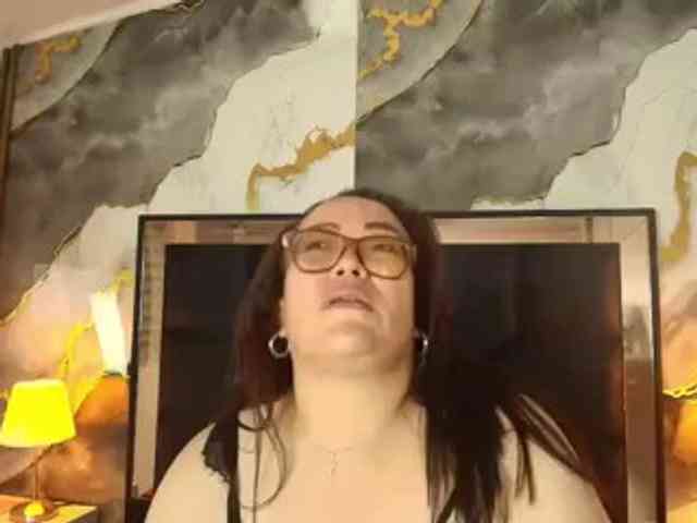 ANGELIKSALAZAR webcam