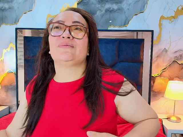ANGELIKSALAZAR
