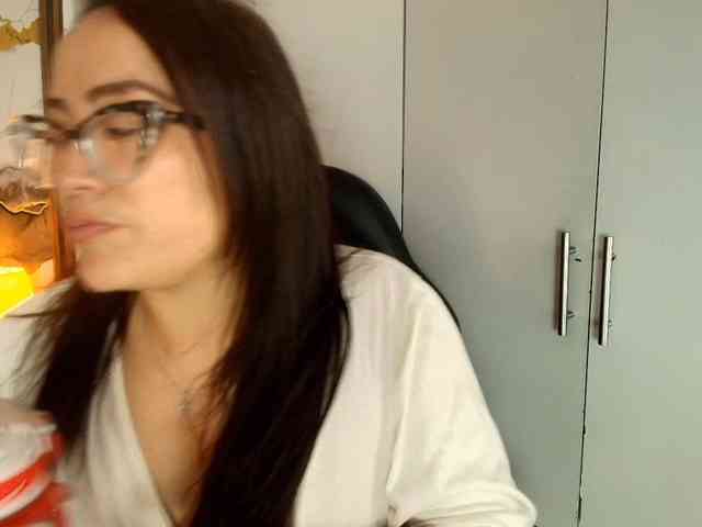 ANGELIKSALAZAR webcam