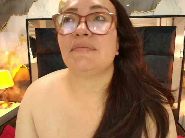 ANGELIKSALAZAR