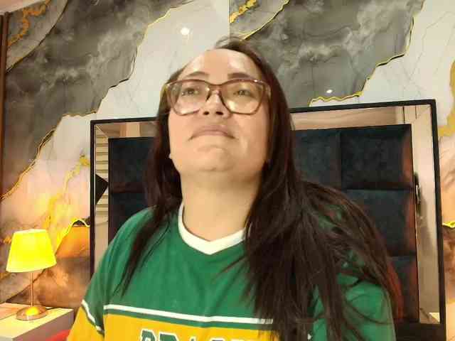 ANGELIKSALAZAR