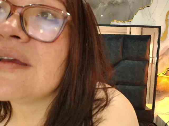 ANGELIKSALAZAR