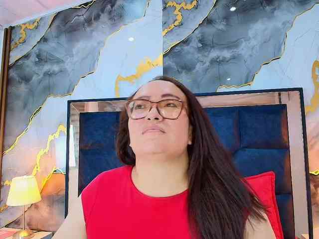 ANGELIKSALAZAR