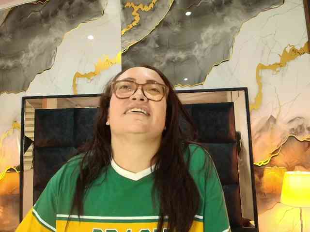 ANGELIKSALAZAR