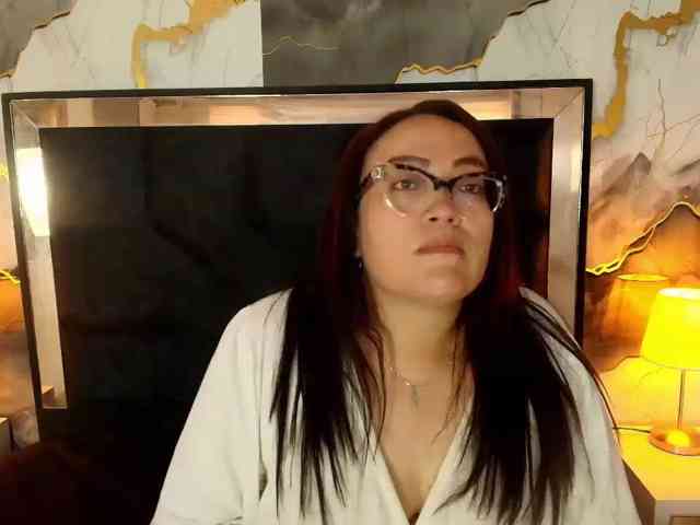 ANGELIKSALAZAR webcam