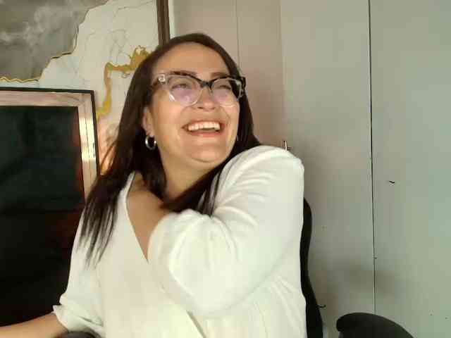 ANGELIKSALAZAR webcam
