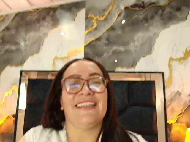 ANGELIKSALAZAR webcam