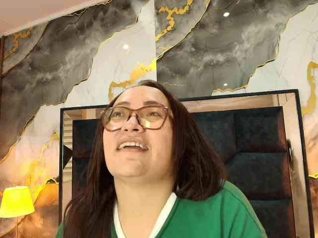 ANGELIKSALAZAR