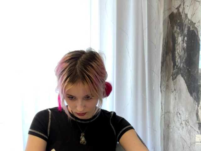 MichalMccahill live cam on BongaCams