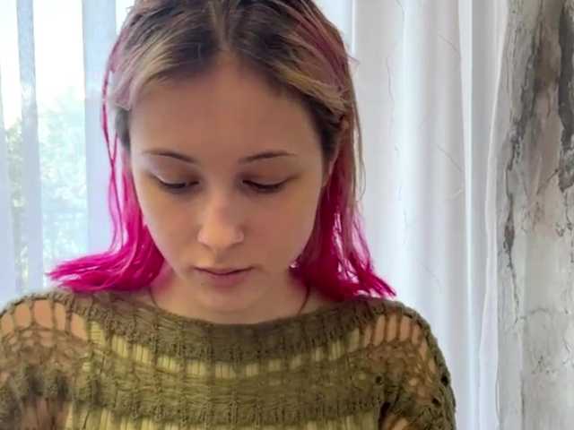 MichalMccahill live cam preview