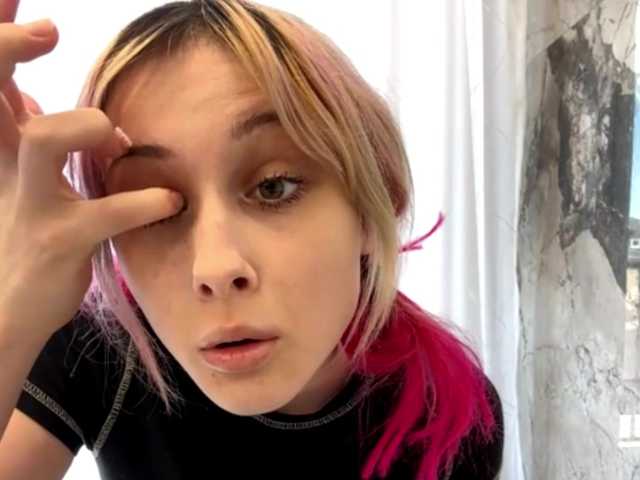MichalMccahill live cam on BongaCams
