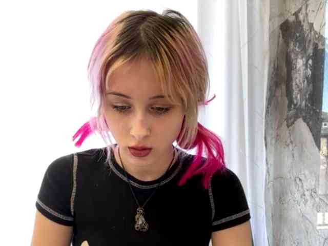 MichalMccahill webcam