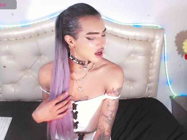 JymennaGill Live Webcam on BongaCams