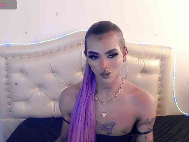 JymennaGill Live Webcam on BongaCams
