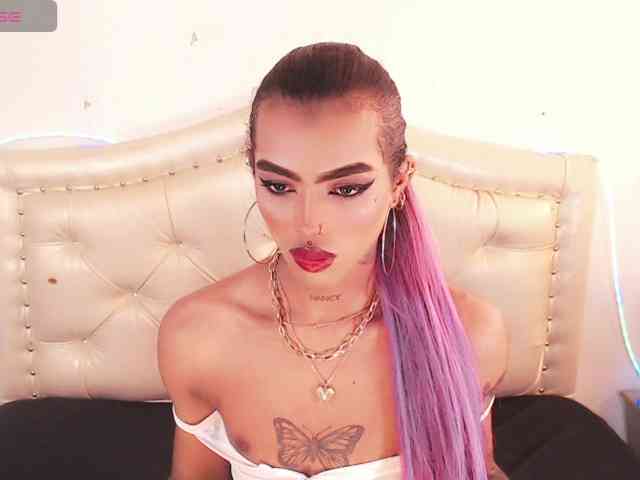 JymennaGill Live Webcam on BongaCams