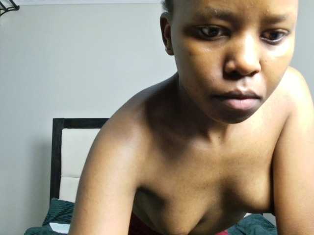 Sexyelias live cam on BongaCams