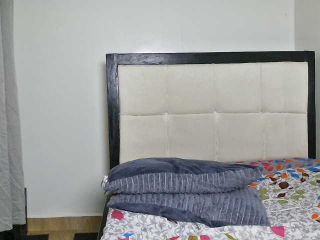 Sexyelias live cam on BongaCams