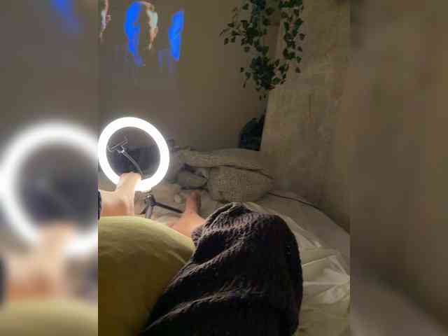 MoonlitSin webcam