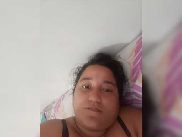 Ninaal13 live cam on BongaCams