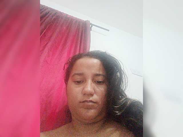 Ninaal13 live cam on BongaCams