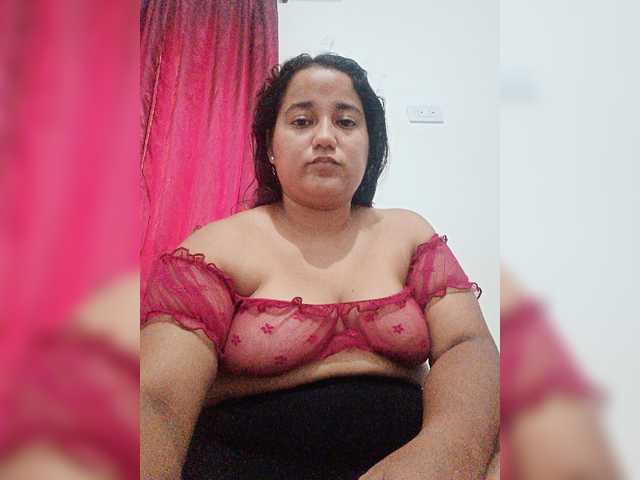 Ninaal13 live cam on BongaCams