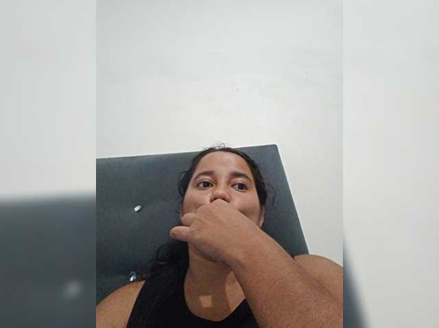 Ninaal13, live now on BongaCams