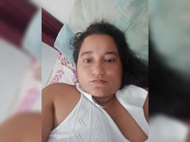 Ninaal13 live cam preview