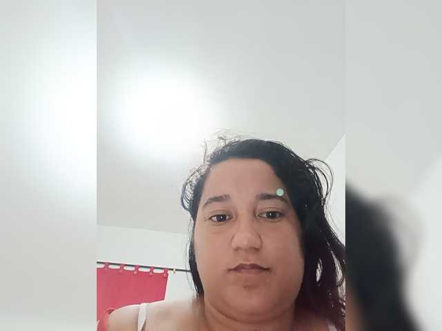 Ninaal13 live cam on BongaCams
