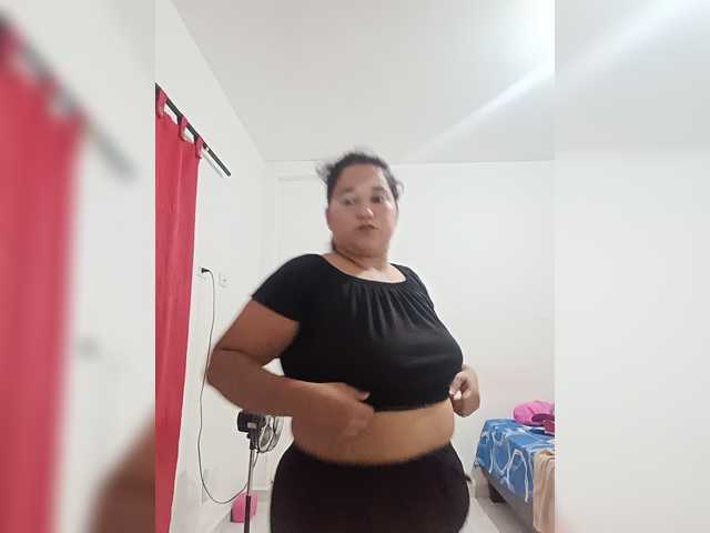 Ninaal13 live cam on BongaCams