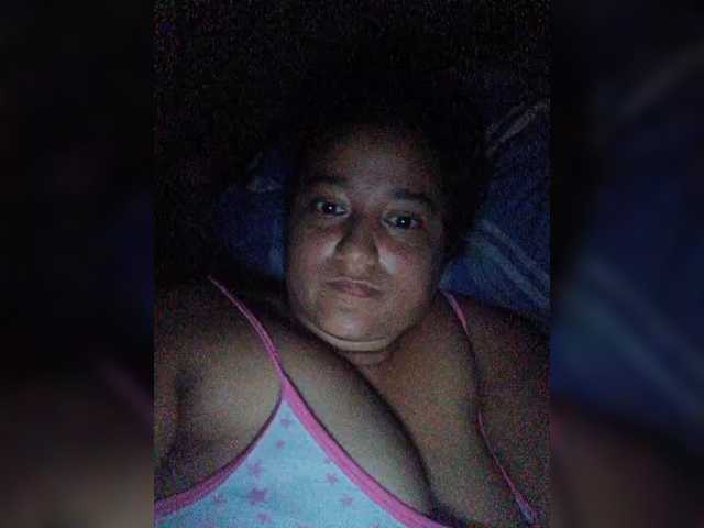 Ninaal13 live cam on BongaCams