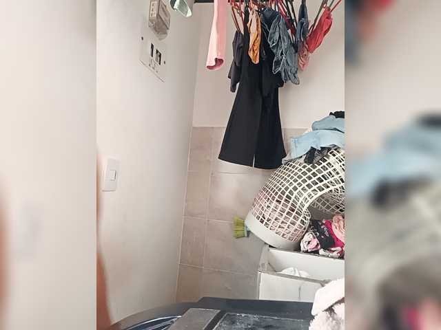 Ninaal13 live cam on BongaCams
