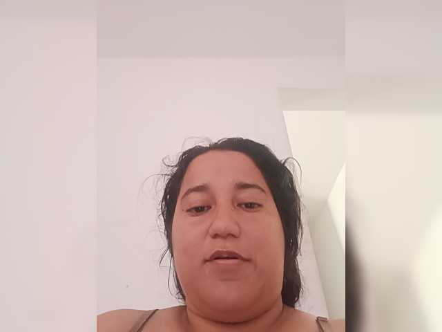 Ninaal13 live cam preview