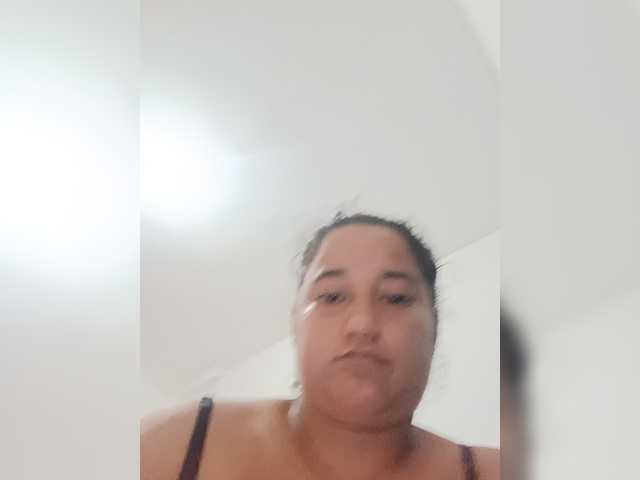 Ninaal13 live cam preview