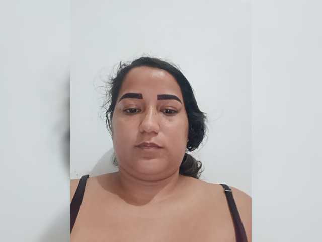 Ninaal13 live cam on BongaCams