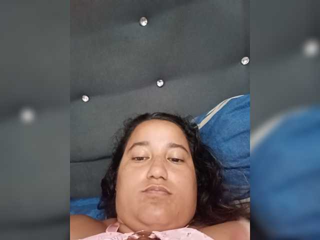 Ninaal13 live cam on BongaCams