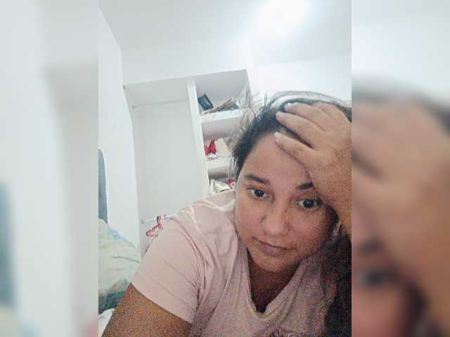 Ninaal13 — live female cam