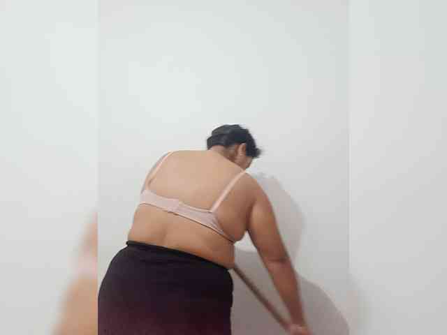 Ninaal13's cam show statistics and live stream