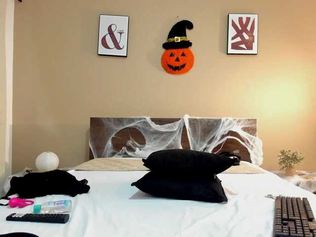 MadissonMiller live cam on BongaCams