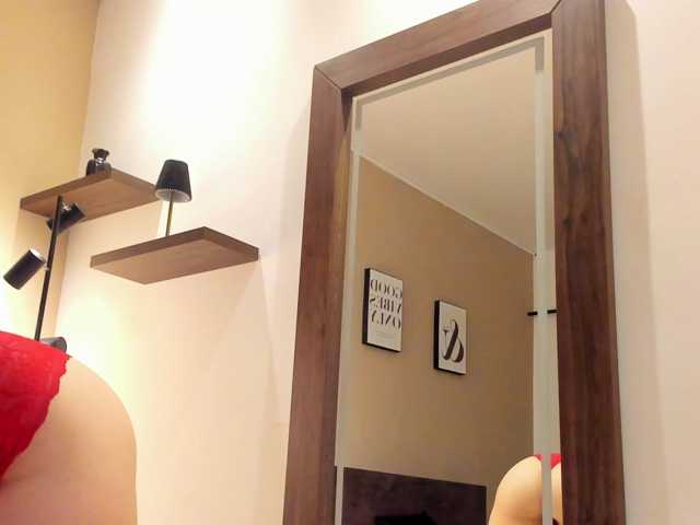 MadissonMiller live cam on BongaCams