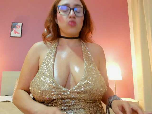 MadissonMiller live cam on BongaCams