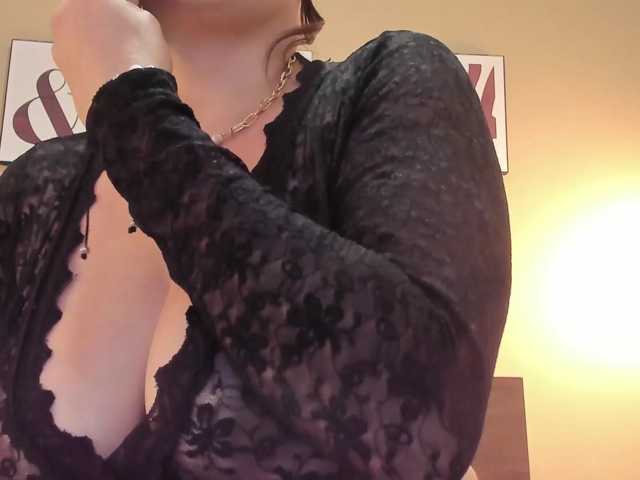 MadissonMiller live cam on BongaCams