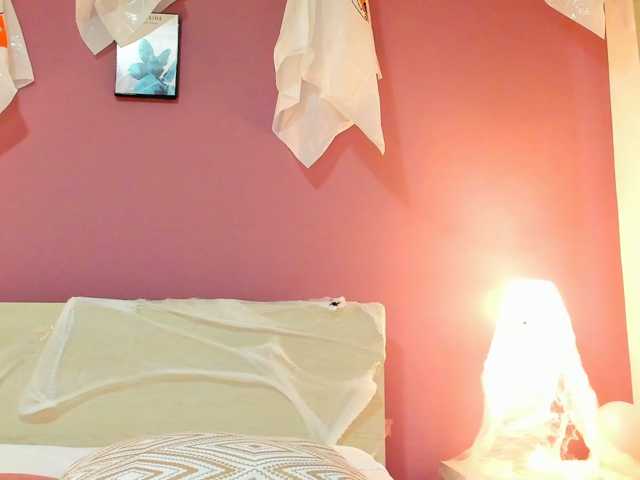 MadissonMiller live cam on BongaCams