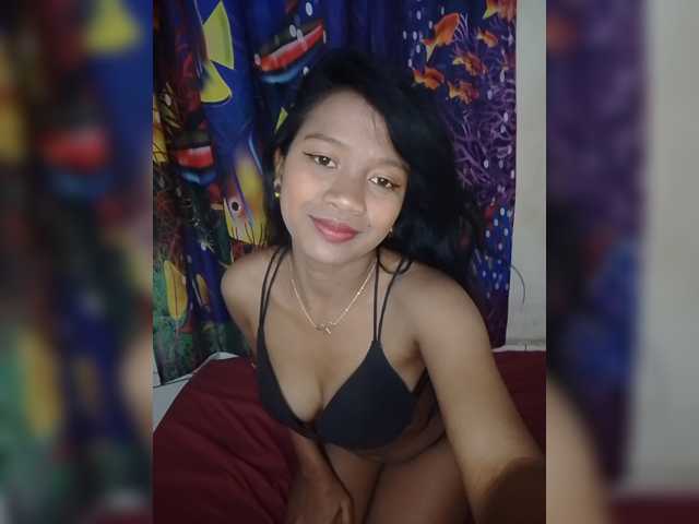 Lovelyb live cam preview