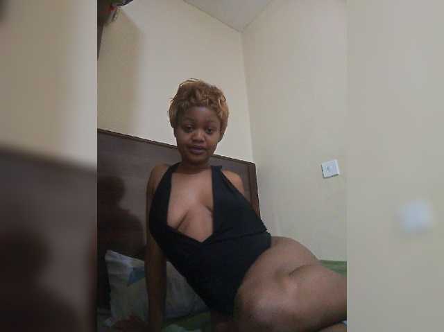 Atheena live cam on BongaCams