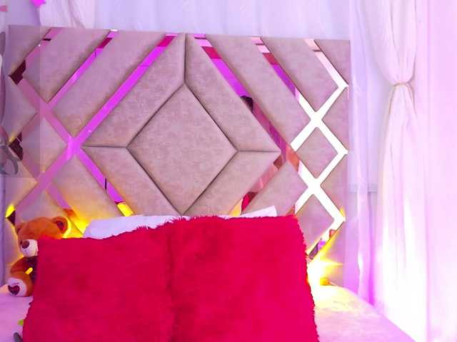 SalomeGomezx, en directo ahora en BongaCams