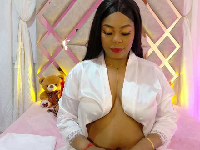 SalomeGomezx live cam preview