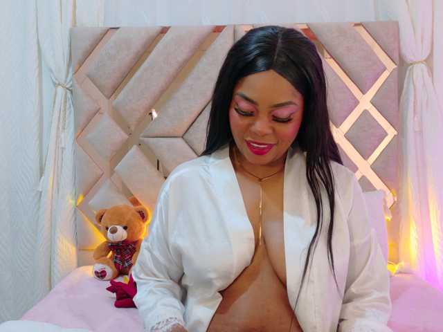 SalomeGomezx live cam preview