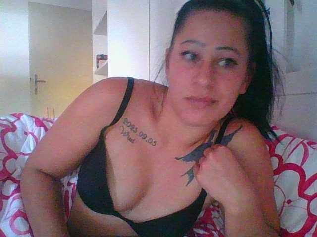fruzsina25